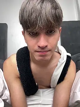 Naim TheKing online show from February 3, 6:22 am