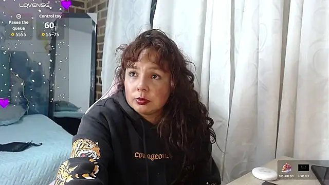 HannaRose- online show from February 10, 3:43 am