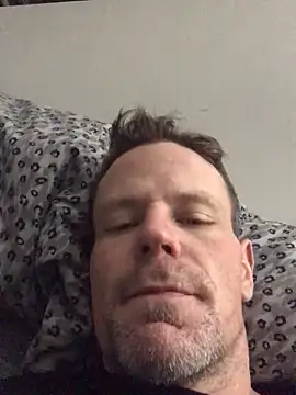 Snapshot of ryallcjohnson chatting on February 17, 3:36 am ryallcjohnson online show from February 17, 3:36 am