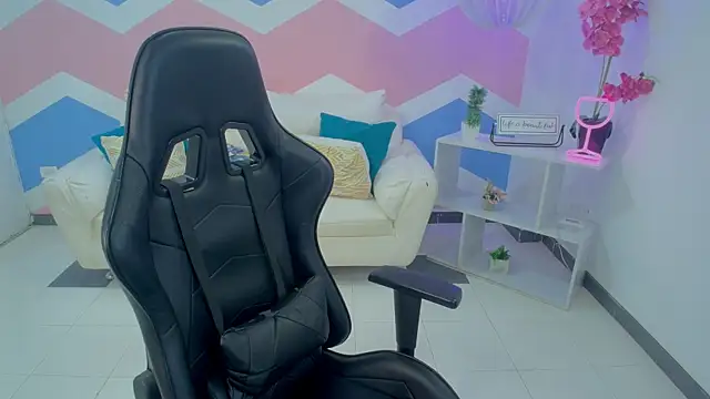 mayli marie online show from March 29, 11:16 pm