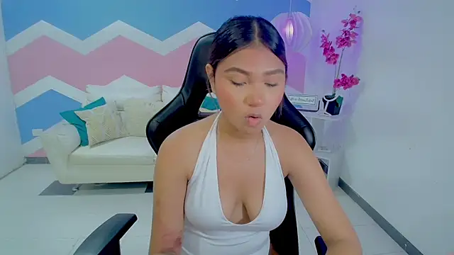 mayli marie online show from May 1, 8:46 pm