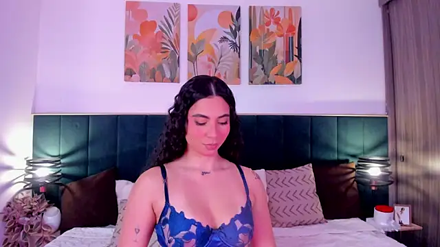 IrinaBlanc online show from May 24, 3:44 am