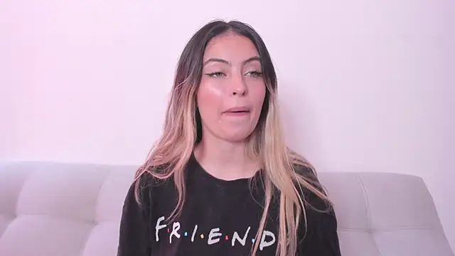 Fernanda aaaa online show from May 11, 4:15 pm