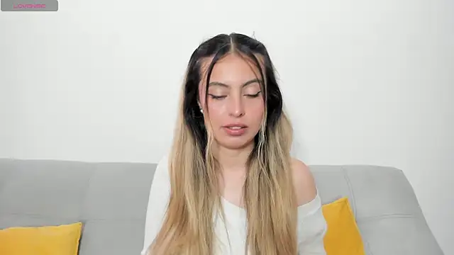 Fernanda aaaa online show from May 15, 2:24 pm