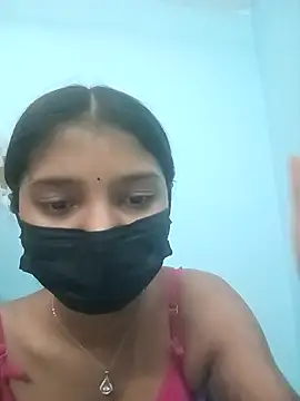 Snapshot of Pooja_67 chatting on February 2, 9:19 am Pooja 67 online show from February 2, 9:19 am