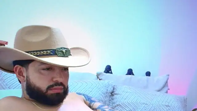 nicovega1  online show from February 7, 10:46 pm