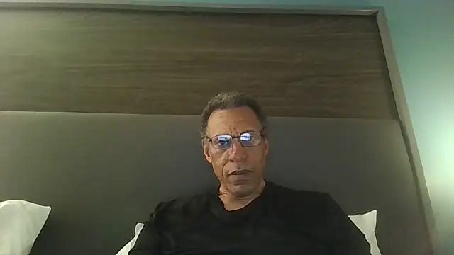 swimmer2496 online show from May 16, 6:32 am