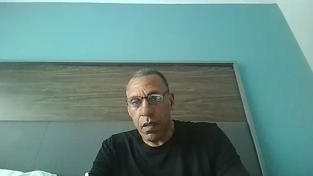 swimmer2496 online show from May 16, 5:56 pm