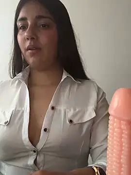 A-uroora online show from February 22, 11:03 pm