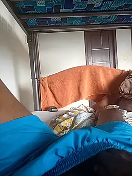 Snapshot of JairoR5 chatting on March 10, 9:09 pm JairoR5 online show from March 10, 9:09 pm