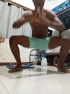 Snapshot of JairoR5 chatting on March 17, 1:10 am JairoR5 online show from March 17, 1:10 am