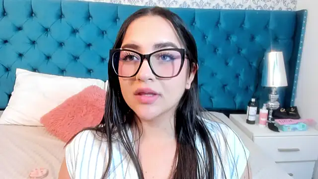 XiomaraFerrer online show from March 10, 8:47 pm