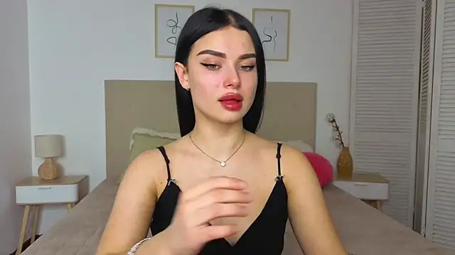 Snapshot of Silena_sky chatting on February 14, 1:30 pm Silena sky online show from February 14, 1:30 pm