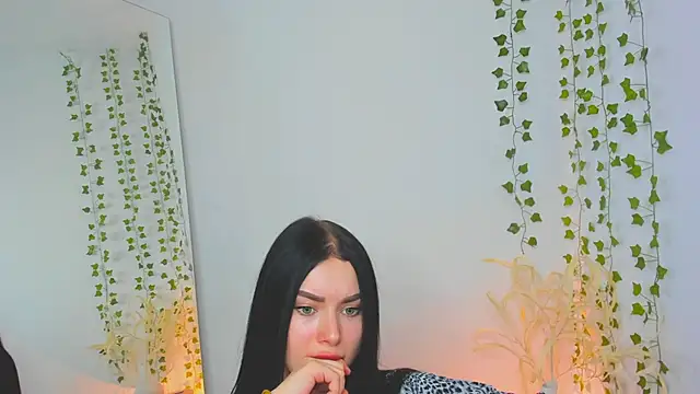 Snapshot of Silena_sky chatting on February 16, 2:02 pm Silena sky online show from February 16, 2:02 pm