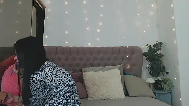 Snapshot of Silena_sky chatting on February 25, 1:54 pm Silena sky online show from February 25, 1:54 pm