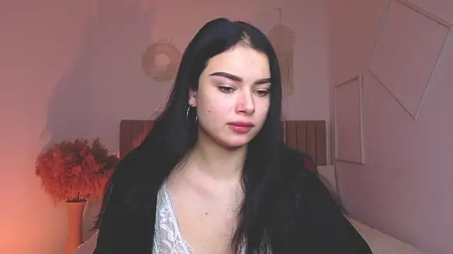 Snapshot of Silena_sky chatting on February 27, 1:44 pm Silena sky online show from February 27, 1:44 pm