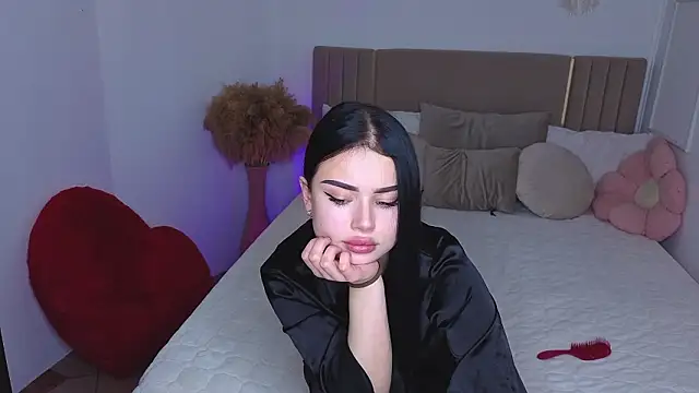 Snapshot of Silena_sky chatting on March 7, 10:01 am Silena sky online show from March 7, 10:01 am