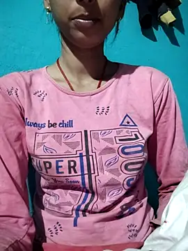 Snapshot of Juli_cut chatting on February 11, 4:12 pm Juli cut online show from February 11, 4:12 pm