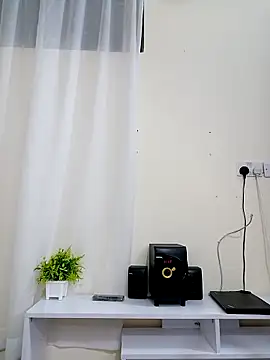 Snapshot of Silk_Hennessy chatting on February 7, 1:09 am Silk Hennessy online show from February 7, 1:09 am