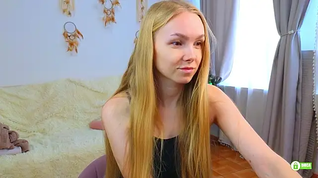 Snapshot of olivia_hi chatting on February 1, 9:52 am olivia hi online show from February 1, 9:52 am