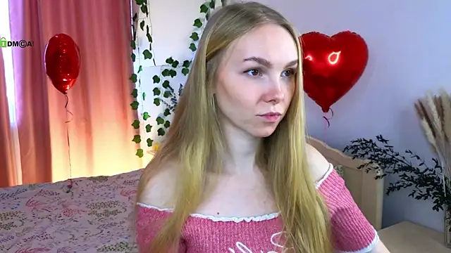 Snapshot of olivia_hi chatting on February 15, 11:30 am olivia hi online show from February 15, 11:30 am