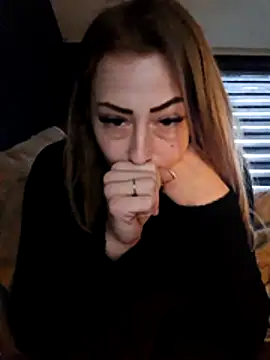 dewimp1 online show from March 7, 4:59 pm