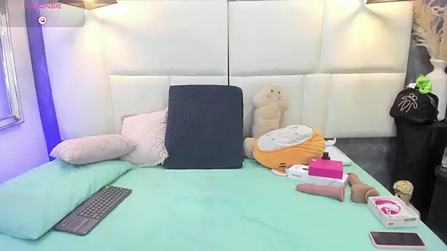 Martina armos online show from May 11, 1:28 pm
