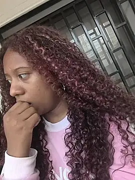 Ms zozi  online show from March 28, 1:11 pm