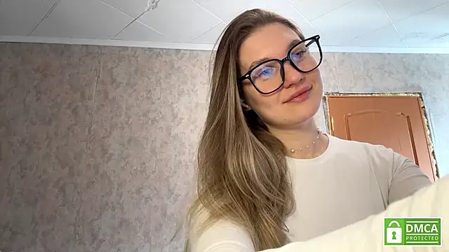 Jolievic online show from March 7, 10:45 am