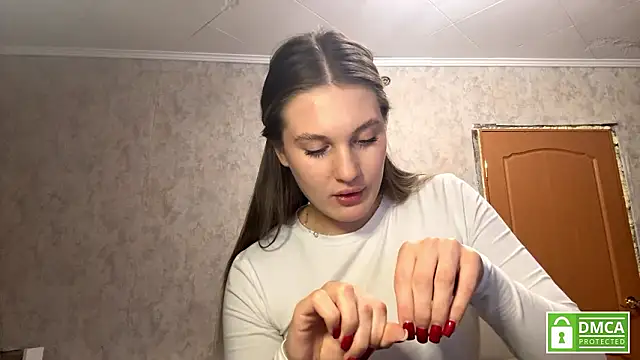 Jolievic online show from March 17, 6:11 pm