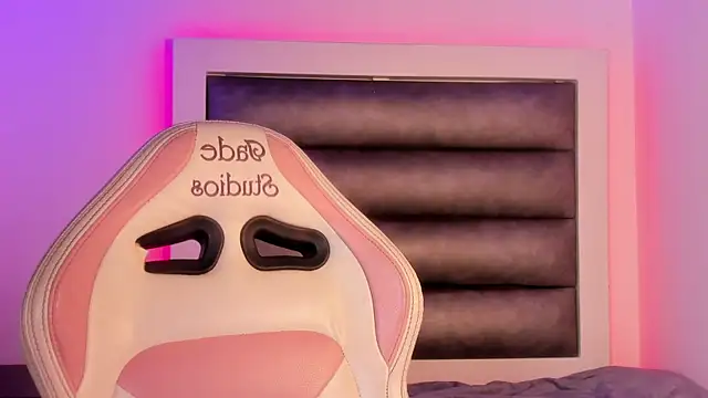 adhalee js online show from April 14, 8:15 pm