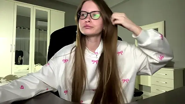 Iuckystar19 online show from March 27, 6:07 pm