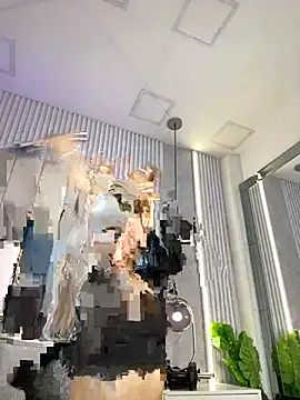 JuliaColemann online show from March 30, 8:43 pm