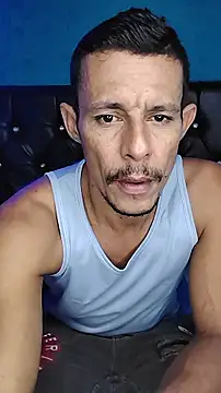 juanmaur22 online show from February 2, 8:29 pm