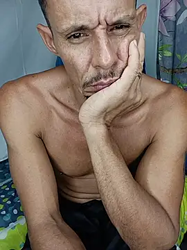 juanmaur22 online show from February 11, 8:47 pm