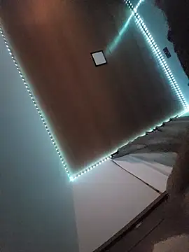 k k online show from February 10, 3:32 am