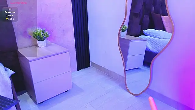 Snapshot of vicky_grey chatting on March 7, 11:51 am vicky grey online show from March 7, 11:51 am