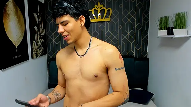 Tobias Vega online show from May 8, 11:10 pm