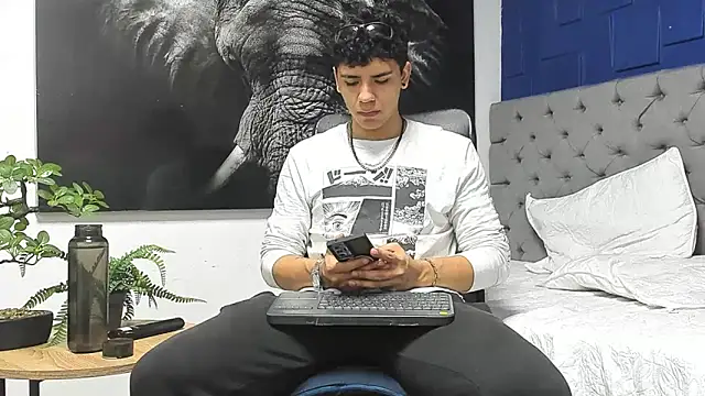 Tobias Vega online show from May 10, 8:58 pm