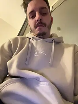 Snapshot of InkedGuy1 chatting on February 16, 10:06 pm InkedGuy1 online show from February 16, 10:06 pm