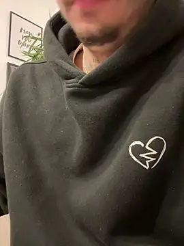 Snapshot of InkedGuy1 chatting on March 7, 11:46 pm InkedGuy1 online show from March 7, 11:46 pm