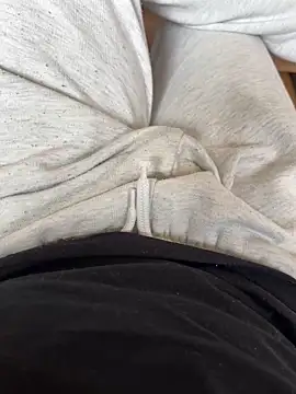 Snapshot of InkedGuy1 chatting on March 25, 11:16 am InkedGuy1 online show from March 25, 11:16 am