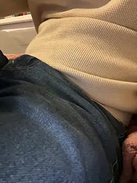 Snapshot of InkedGuy1 chatting on March 28, 11:04 pm InkedGuy1 online show from March 28, 11:04 pm