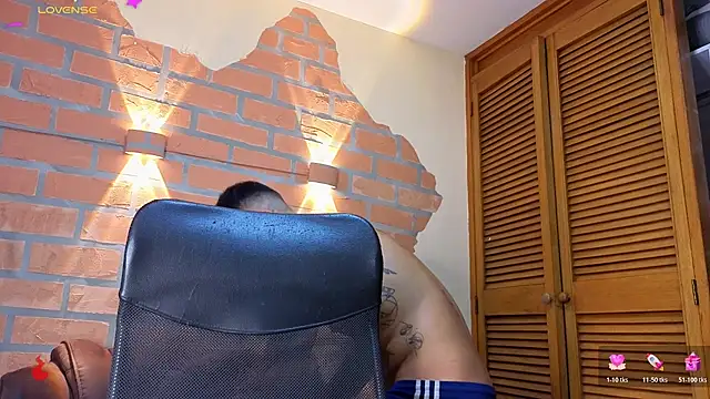 mister eithan online show from March 5, 2:18 am