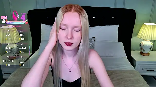Snapshot of Sia_Hart chatting on April 6, 5:36 pm Sia Hart online show from April 6, 5:36 pm