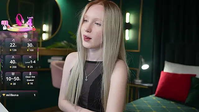 Snapshot of Sia_Hart chatting on April 27, 5:44 pm Sia Hart online show from April 27, 5:44 pm