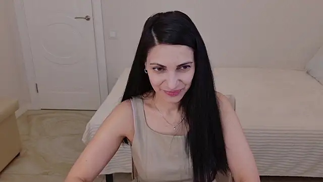 LovelyBeatrice online show from March 12, 11:05 am