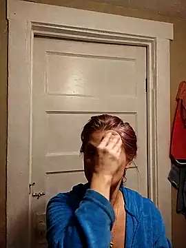 Snapshot of BusyB1983 chatting on March 23, 9:02 am BusyB1983 online show from March 23, 9:02 am