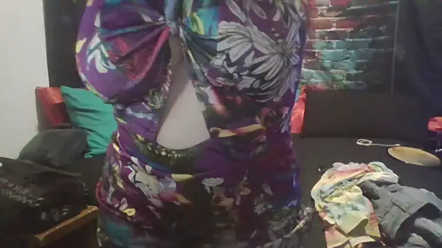 BusyB1983 online show from May 19, 3:40 pm