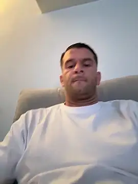 tony3729 online show from May 14, 12:06 am